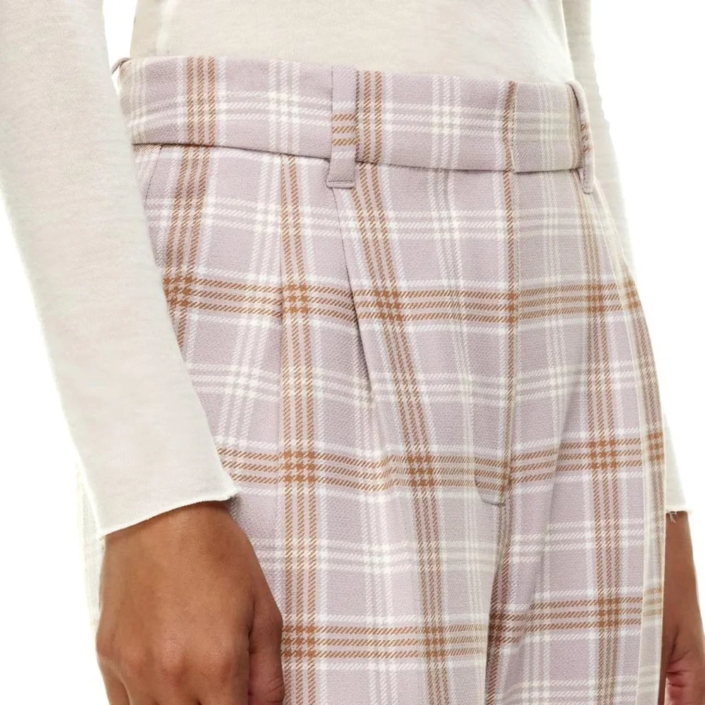 ARITZIA - Wilfred Effortless Pant in Lavender and Cream - Picture 4 of 9